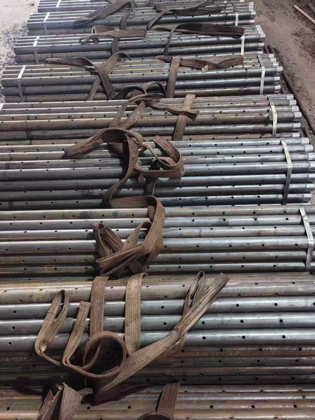 鲁甸127mm管棚管
